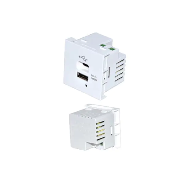 Tri terminala konekto TypeA+C Usb Charger Socket Module